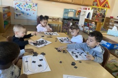 Lectura Twos Room